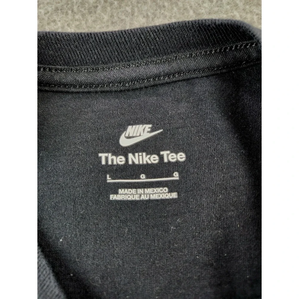 Nike youth large